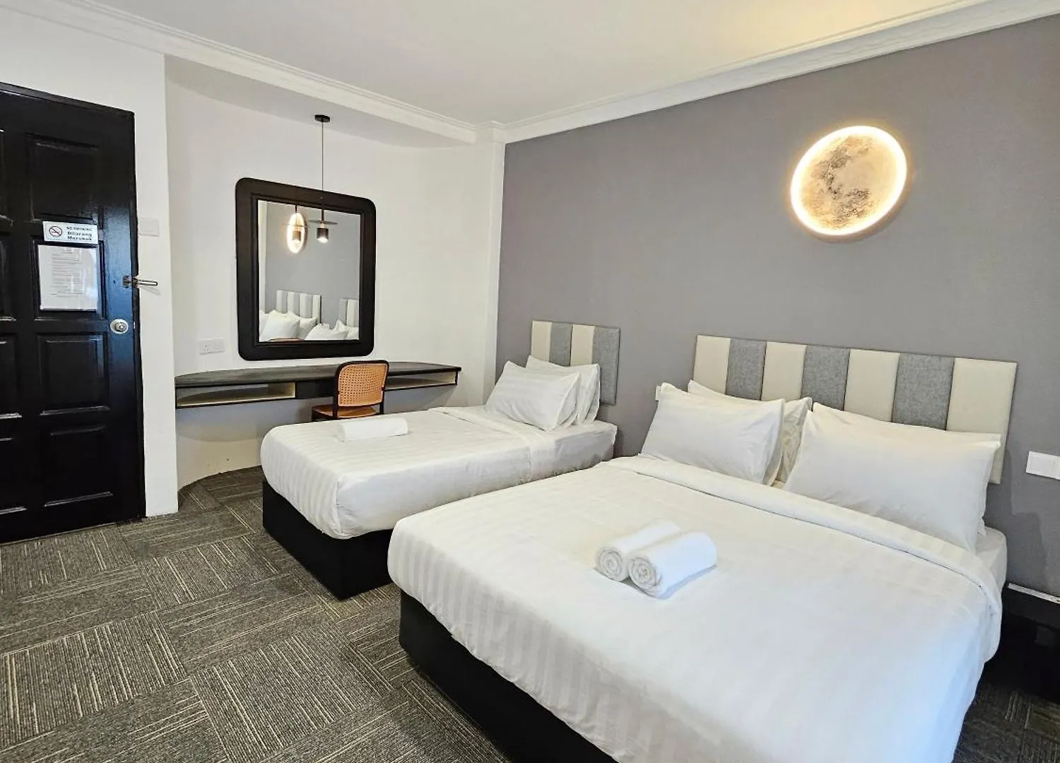 Luna Hotel By Moonknight George Town